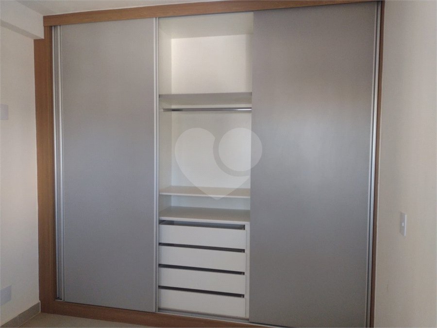Apartamento no Edifício Monet á venda