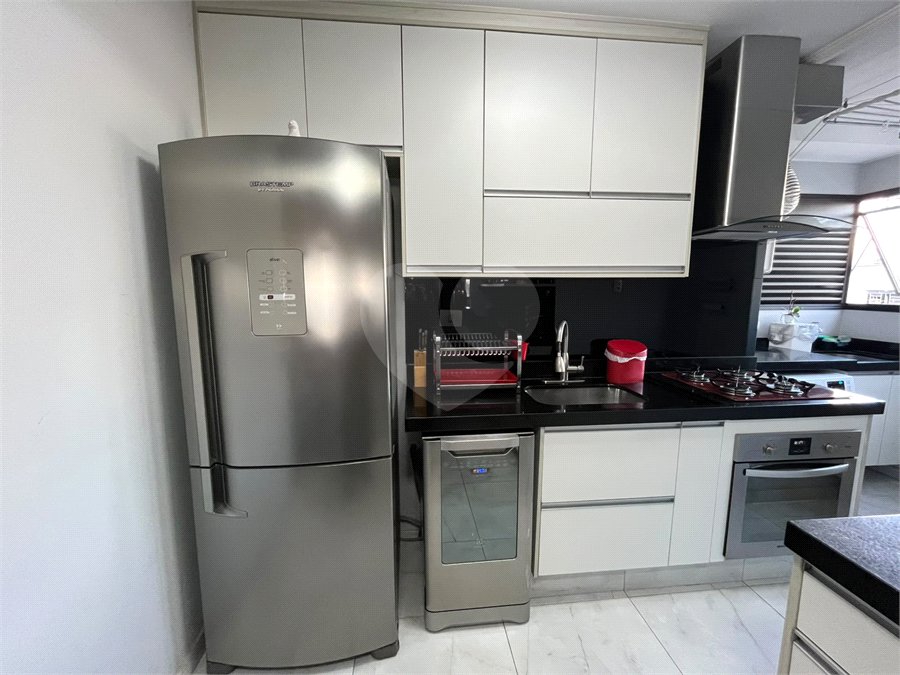 Apartamento à venda com 3 quartos, sendo 1 suíte, em Vila Hamburguesa, São Paulo, SP