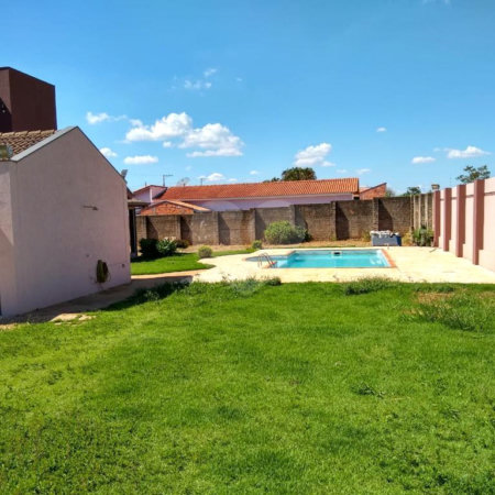 Sobrado à venda com 4 quartos, sendo 1 suíte,  em Vila Asem, Itapetininga, SP