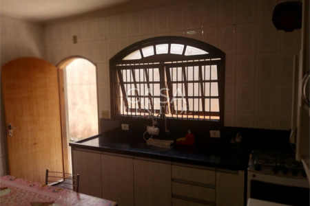 Casa Térrea à venda com 3 quartos, sendo 1 suíte, em Éden, Sorocaba, SP