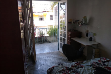 Sobrado à venda com 4 quartos, sendo 3 suítes,  em Vila Monumento, São Paulo, SP
