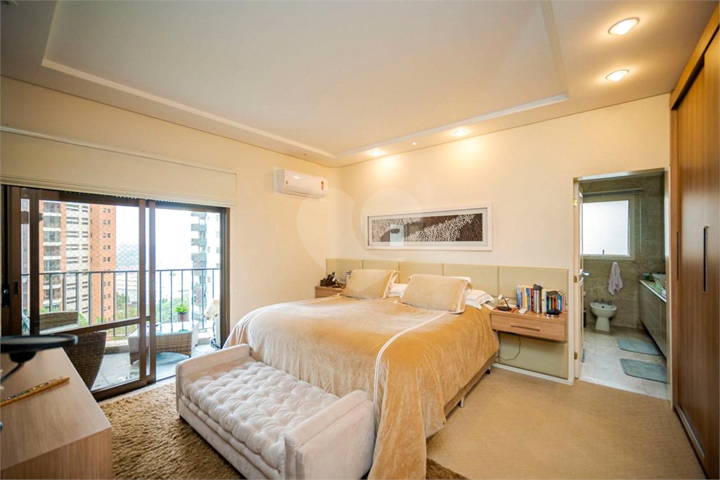 Apartamento à venda com 4 quartos, sendo 2 suítes,  em Vila Suzana, São Paulo, SP