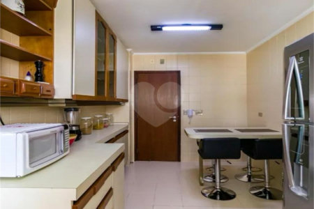 Apartamento à venda com 4 quartos, sendo 3 suítes, em Vila Andrade, São Paulo, SP