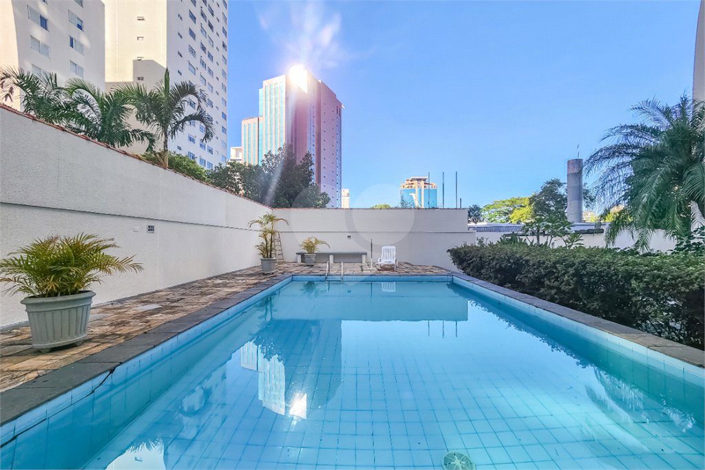 Apartamento à venda com 2 quartos, sendo 1 suíte,  em Itaim Bibi, São Paulo, SP