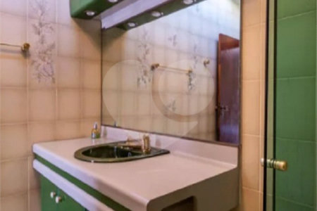 Sobrado à venda com 5 quartos, sendo 4 suítes, em Vila Galvão, Guarulhos, SP