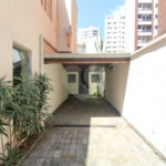 Casa à venda com 3 quartos, sendo 1 suíte, em Indianópolis, São Paulo, SP
