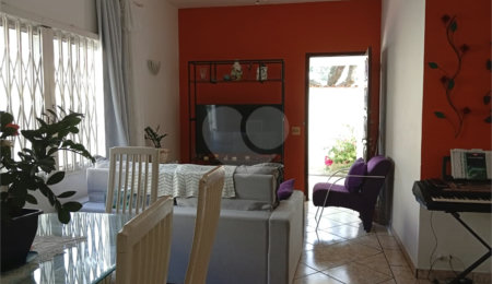 Casa Térrea à venda com 4 quartos, sendo 1 suíte,  em Jardim Regina, São Paulo, SP
