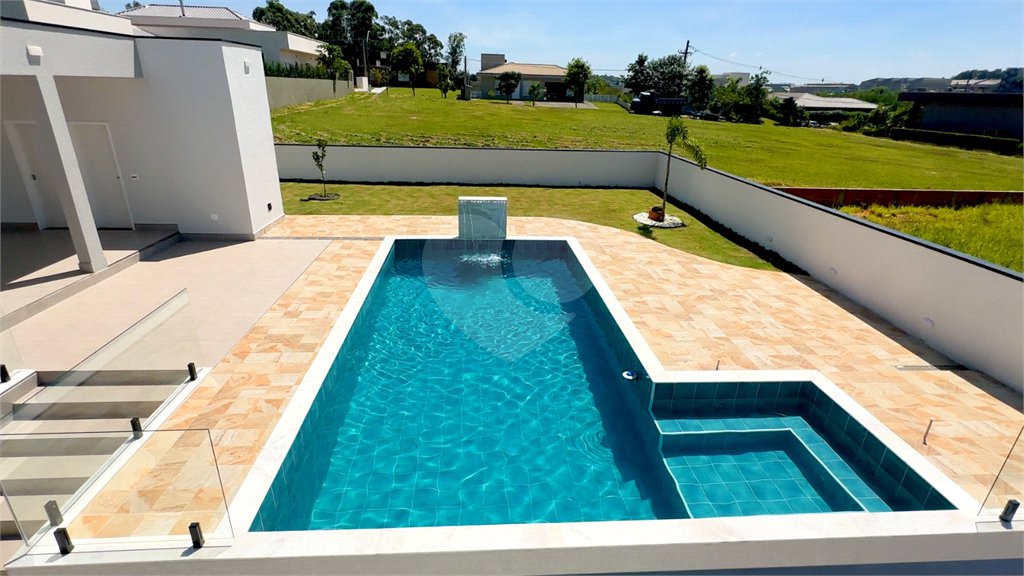 Casa à venda com 5 suítes no condomínio Terras de Mont Serrat, Salto - SP