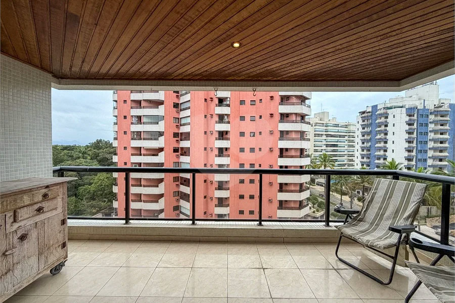 Apartamento à venda com 2 quartos, sendo 1 suíte, em Riviera de São Lourenço, Bertioga, SP