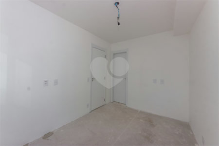 Apartamento à venda com 3 suítes em Vila Gomes Cardim, São Paulo, SP
