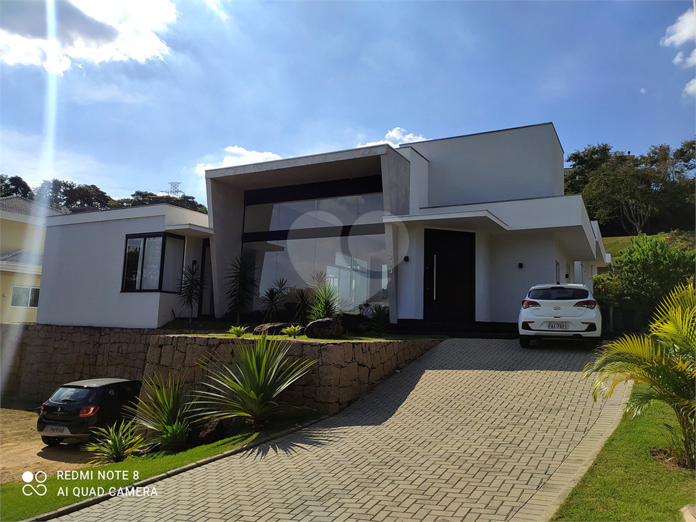 Casa à venda com 3 suítes no condomínio Jardim Primavera, Louveira - SP