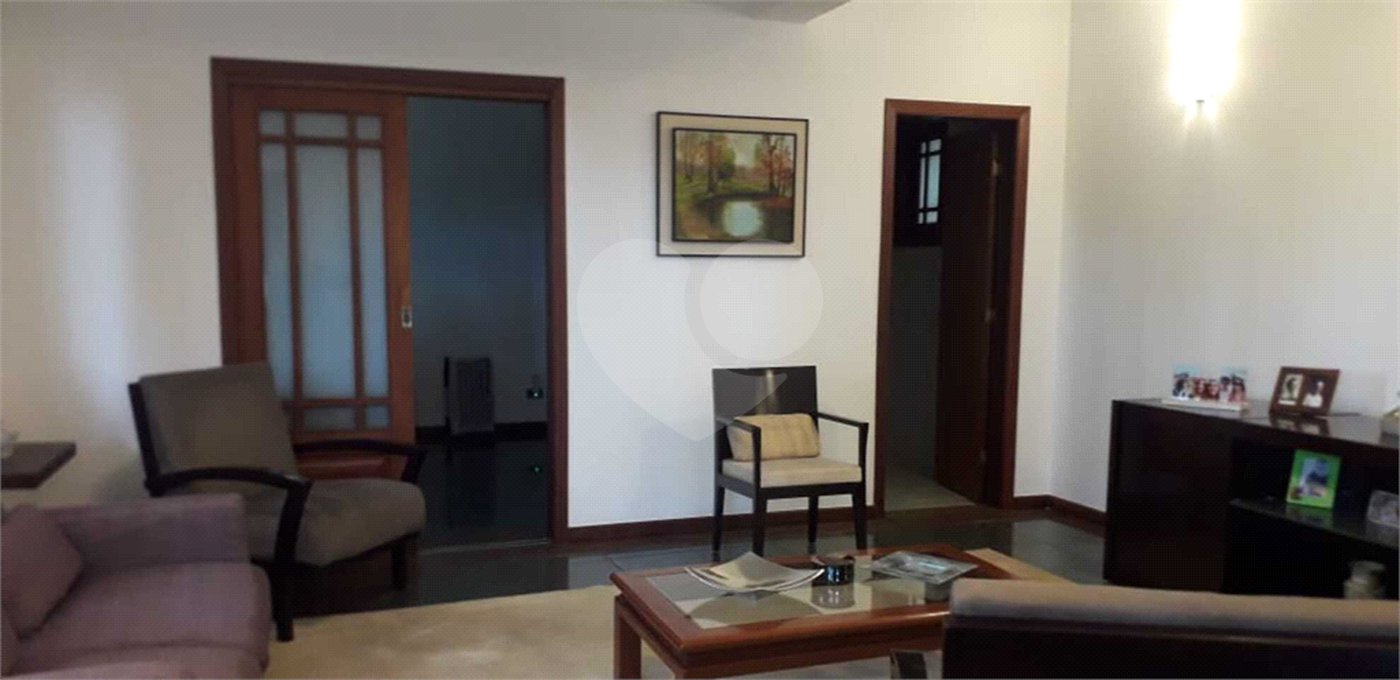Casa à venda com 3 quartos, sendo 4 suítes,  no condomínio Alpes da Cantareira, Mairiporã - SP