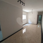 Cobertura à venda com 2 quartos, sendo 1 suíte,  em Vila Scarpelli, Santo André, SP