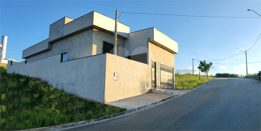 Casa à venda com 3 quartos, sendo 1 suíte, em Portal Giardino, Itatiba, SP