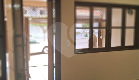 Sobrado à venda com 3 quartos, sendo 1 suíte,  em Jardim Colonial, Indaiatuba, SP