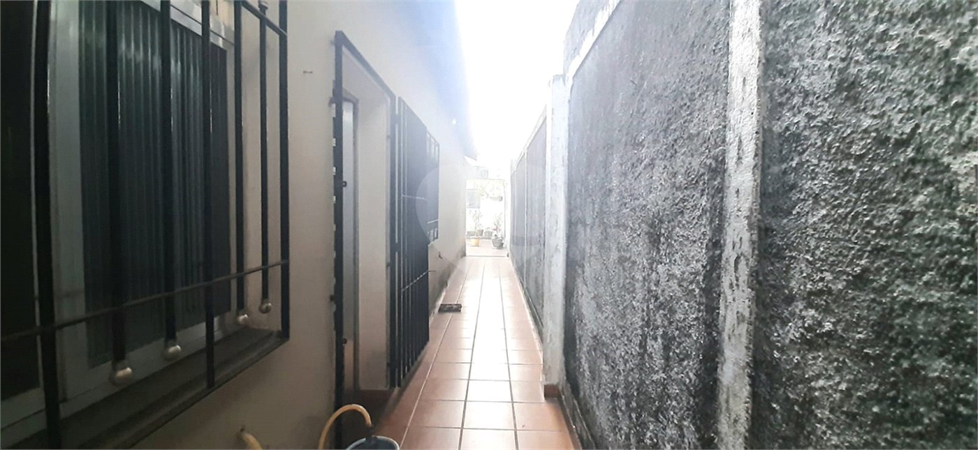 Casa à venda com 3 quartos, sendo 1 suíte, em Vila Nivi, São Paulo, SP