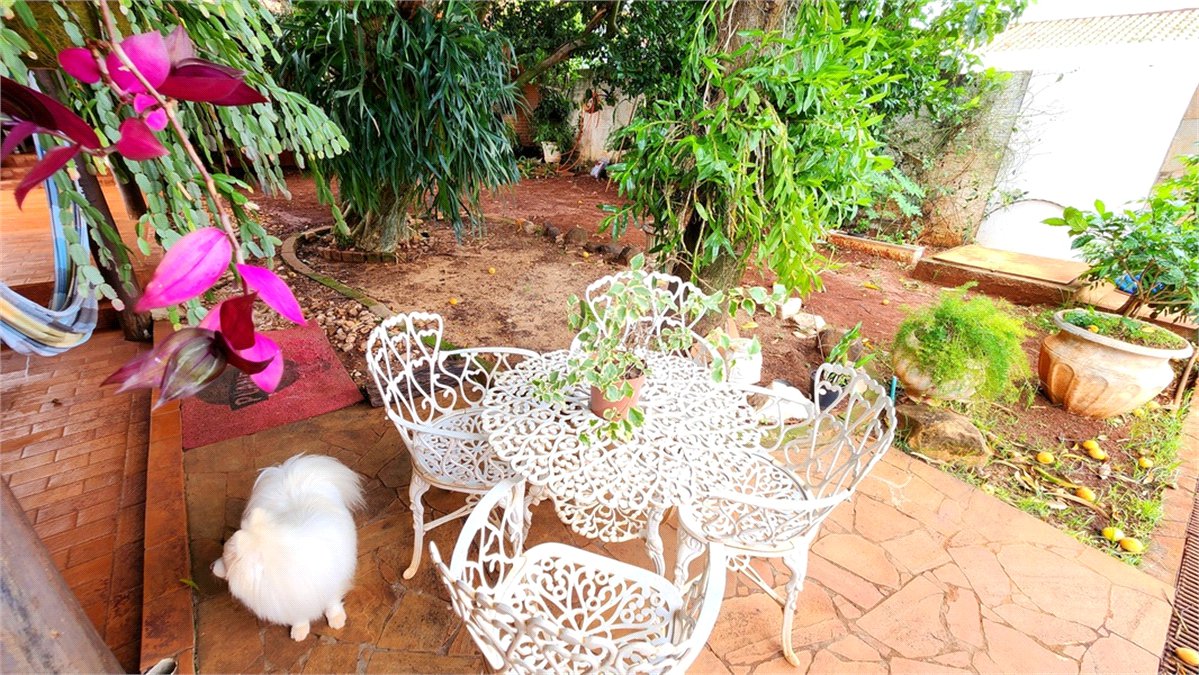 Casa à venda com 4 quartos, sendo 1 suíte, em Jardim Nova Época, Araraquara, SP