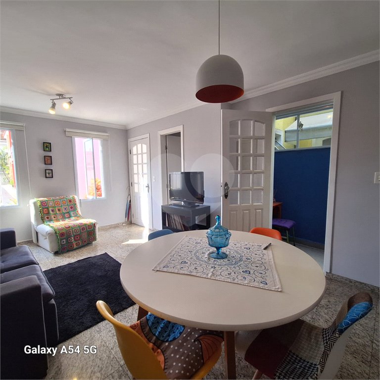 Casa à venda com 3 quartos, sendo 1 suíte, no condomínio Smallville, São Paulo - SP