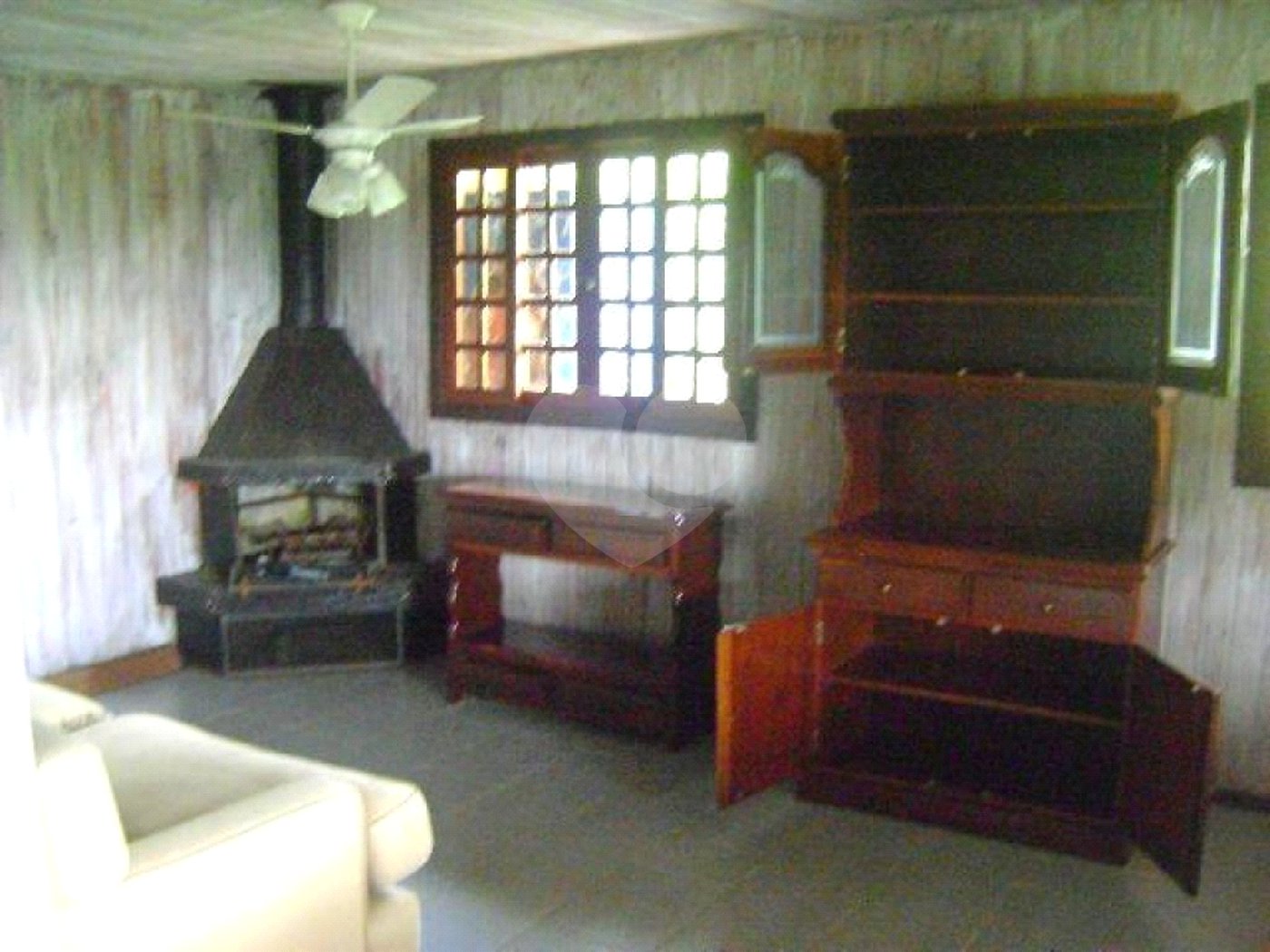 Casa à venda com 3 quartos, sendo 1 suíte, no condomínio Estância Marambaia, Vinhedo - SP