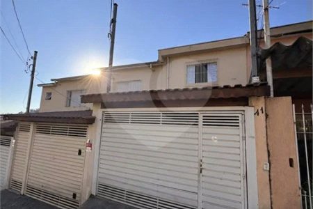 Sobrado à venda com 2 quartos, sendo 1 suíte, em Vila Mazzei, São Paulo, SP