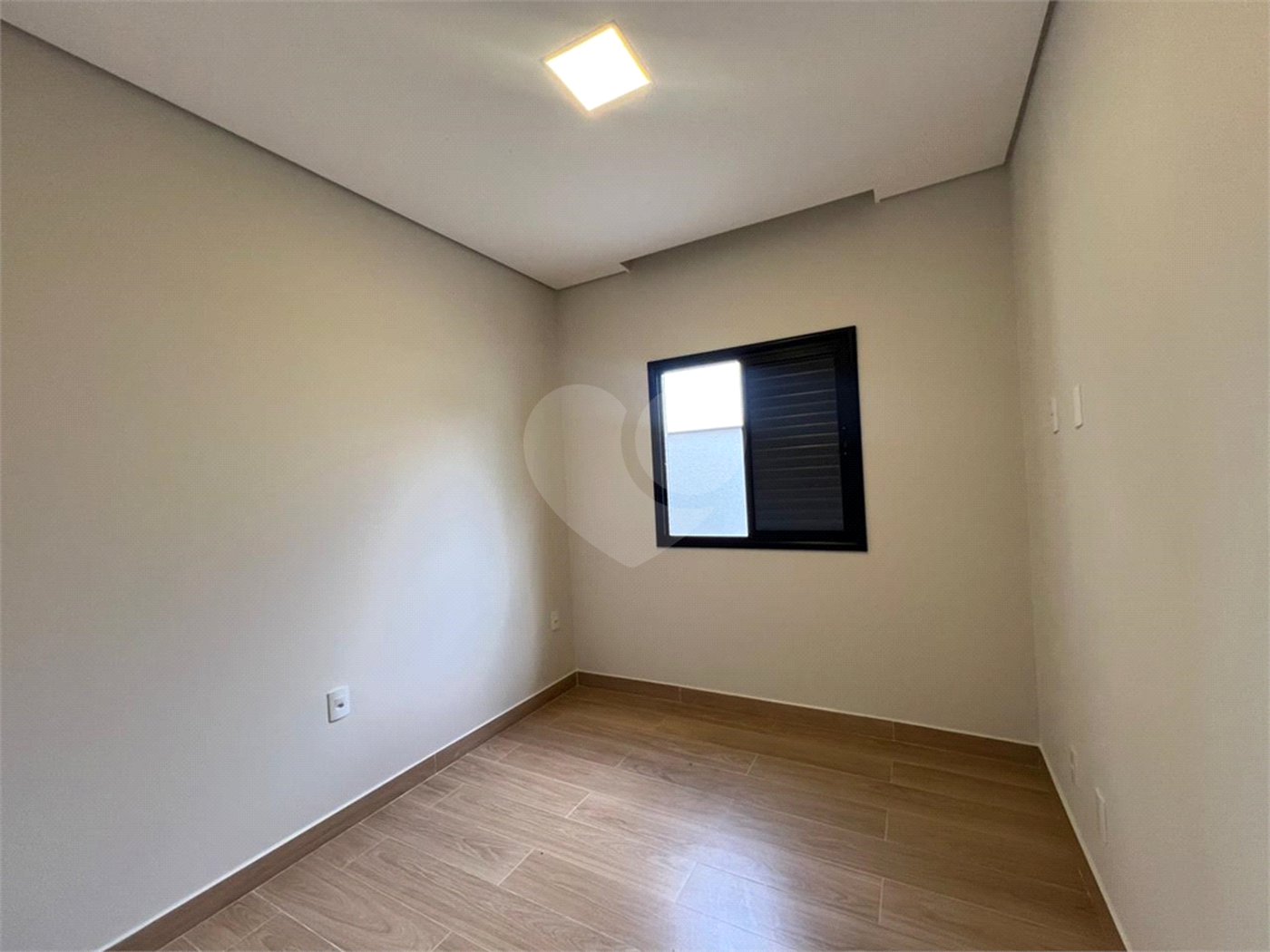 Casa à venda com 3 quartos, sendo 1 suíte,  em Jardim Residencial Villagio Ipanema I, Sorocaba, SP