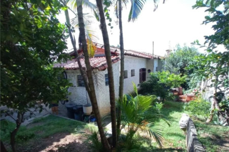 Casa à venda com 4 quartos, sendo 1 suíte, em Lapa, São Paulo, SP