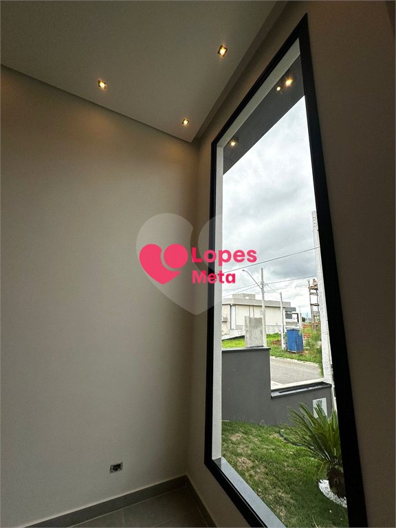 Casa à venda com 3 quartos, sendo 2 suítes, no condomínio Reserva Rudá, São José dos Campos - SP