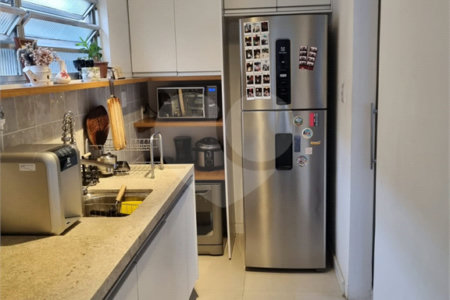 Apartamento à venda com 2 quartos em Moema, São Paulo, SP