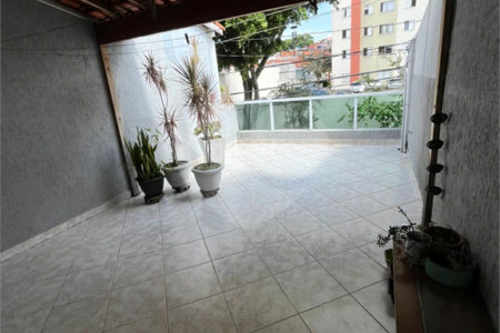Sobrado à venda com 2 quartos, sendo 1 suíte, em Vila Basileia, São Paulo, SP