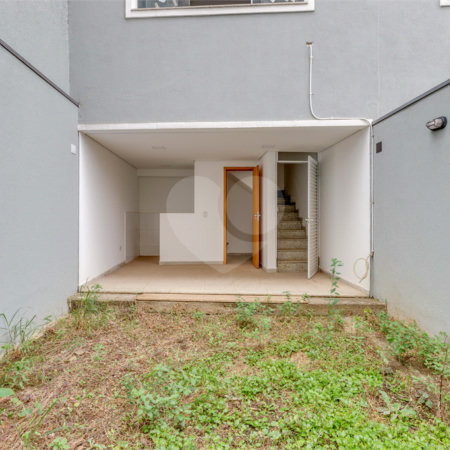 Sobrado à venda com 3 quartos, sendo 1 suíte, em Campo Grande, São Paulo, SP