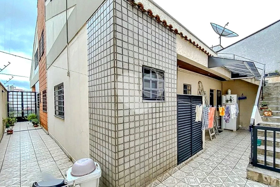 Sobrado à venda com 4 quartos, sendo 1 suíte, em Tatuapé, São Paulo, SP