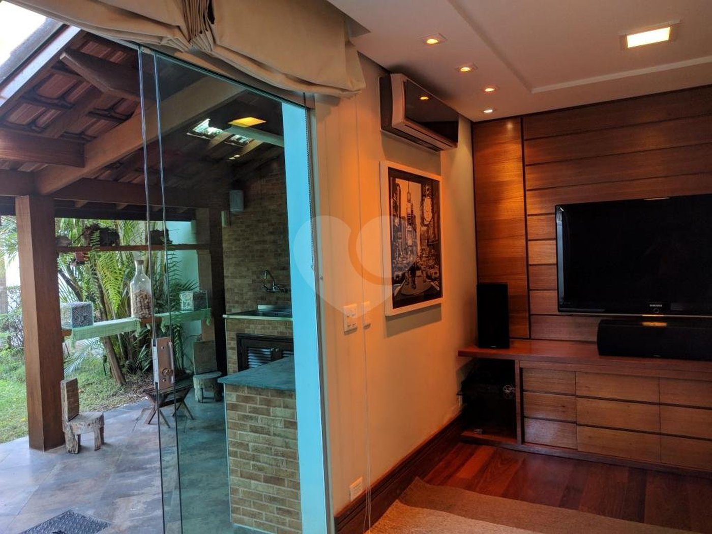 Sobrado à venda ou para alugar com 5 quartos, sendo 3 suítes, em Jardim Marajoara, São Paulo, SP