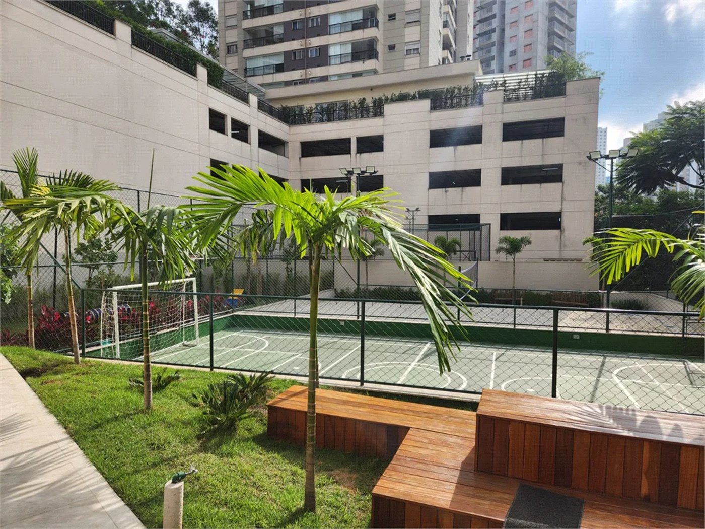 Apartamento à venda com 2 suítes em Vila Andrade, São Paulo, SP