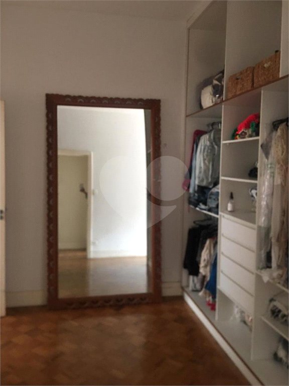 Apartamento à venda com 3 quartos, sendo 1 suíte, em Santa Cecília, São Paulo, SP