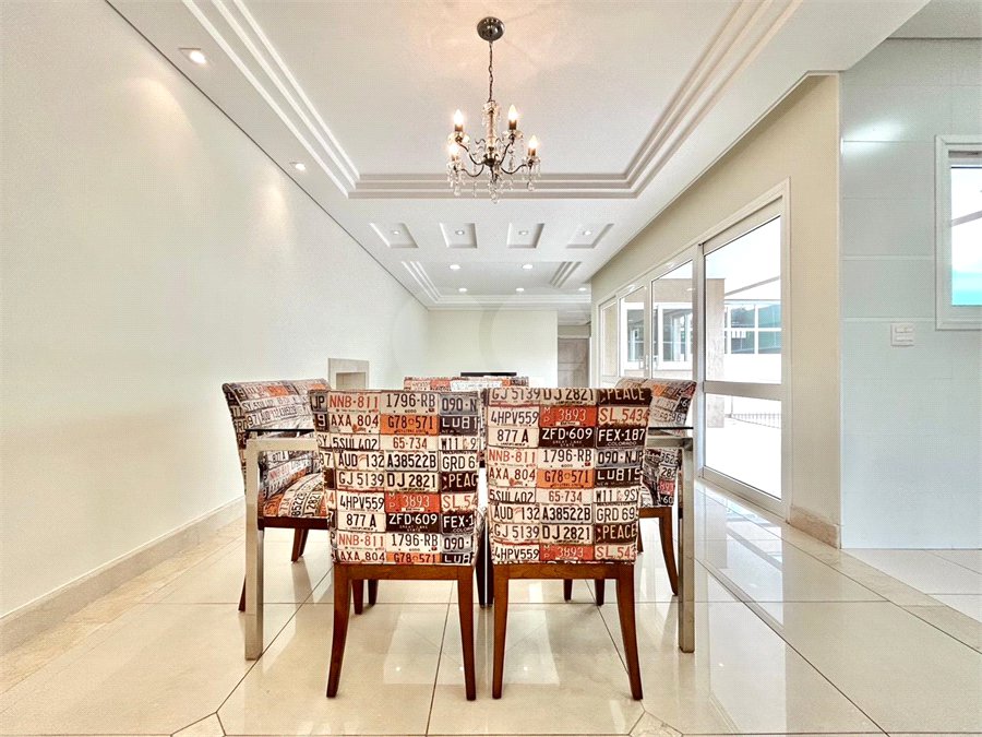 Casa à venda com 4 suítes no condomínio Quinta das Laranjeiras, Jundiaí - SP
