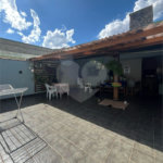 Casa à venda com 3 quartos, sendo 1 suíte,  em Jardim Casablanca, São Paulo, SP