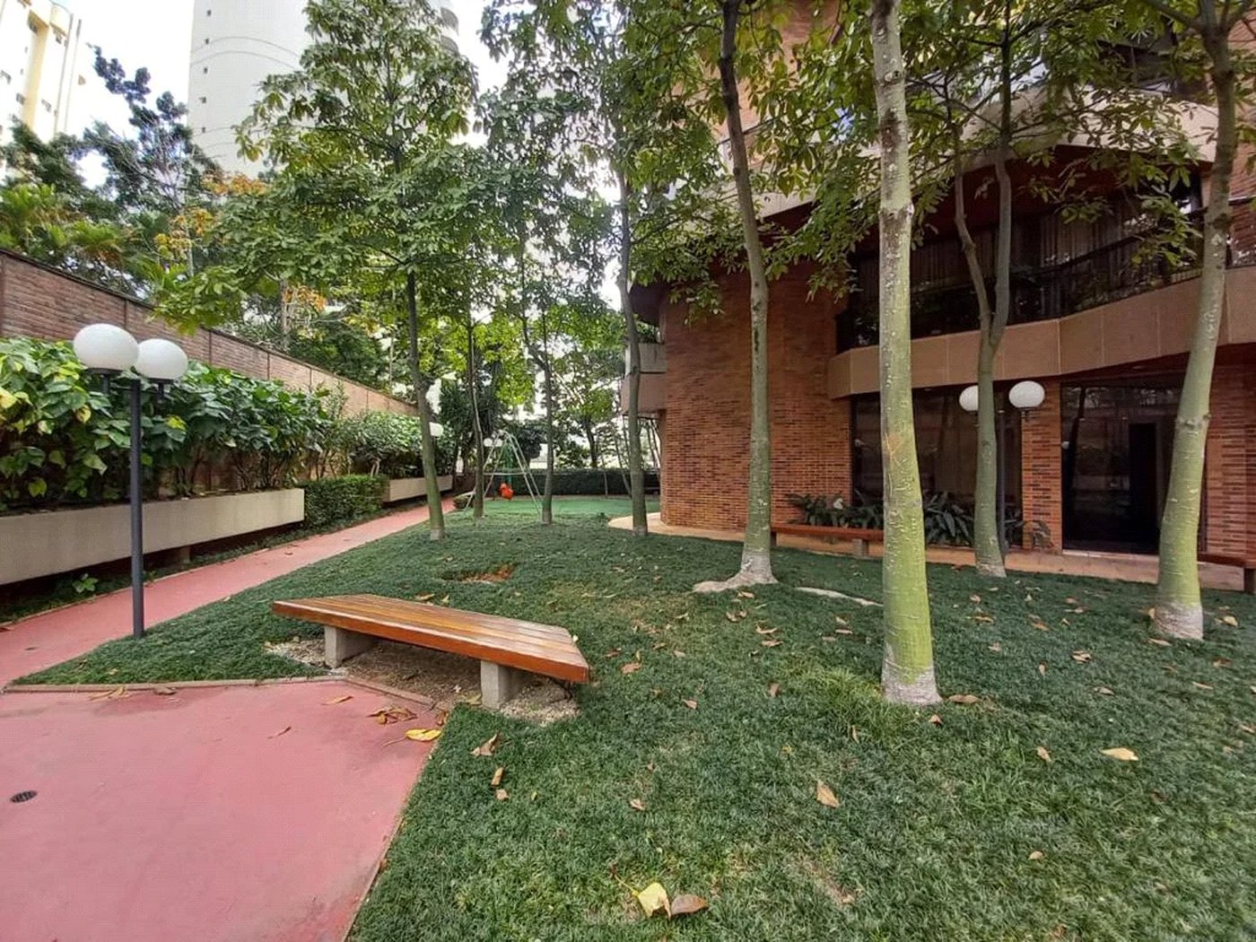 Duplex à venda com 6 quartos, sendo 4 suítes, em Vila Andrade, São Paulo, SP