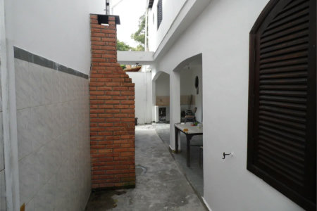 Casa à venda com 5 quartos, sendo 3 suítes, em Vila São Francisco, São Paulo, SP