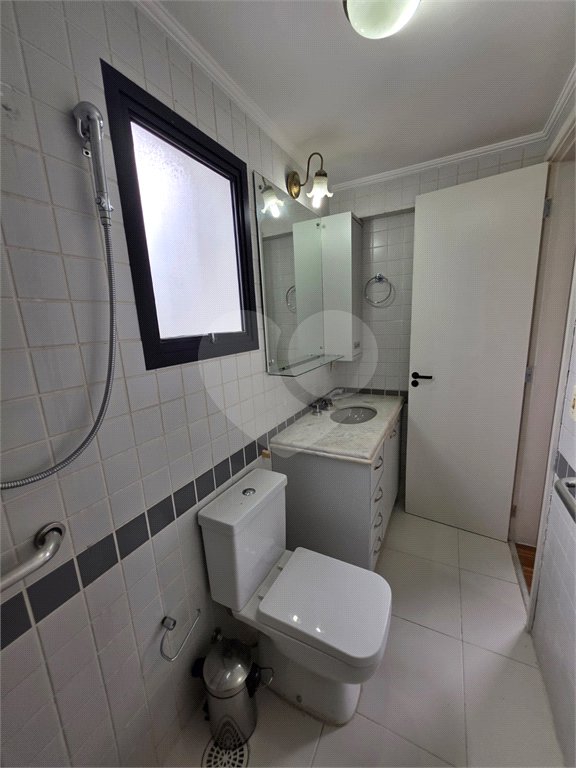Apartamento à venda com 2 quartos, sendo 1 suíte, em Vila Olímpia, São Paulo, SP