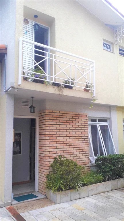 Casa à venda com 3 quartos, sendo 1 suíte,  no condomínio Jardim das Palmas, São Paulo - SP