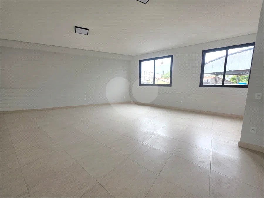 Prédio Comercial para Locação no Jardim Santo Antônio em Valinhos/SP