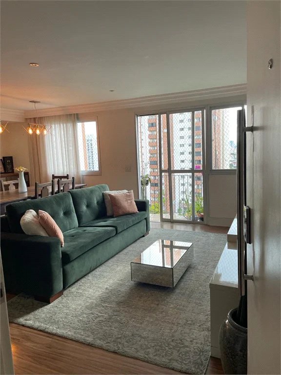 Apartamento à venda com 2 quartos, sendo 1 suíte, em Jardim Londrina, São Paulo, SP