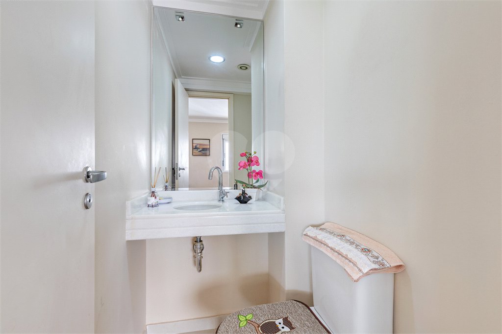Apartamento à venda com 2 suítes em Jurubatuba, São Paulo, SP