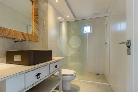 Casa à venda com 4 suítes no condomínio Las Cumbres, São Paulo - SP