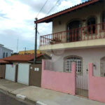 Casa versátil à venda: Casa com 2 Quartos, 3 Unidades Residenciais e Sala Comercial - Louveira