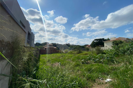 Terreno com 570,00 m² no Santa Mônica