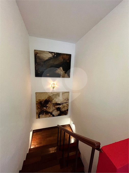 Sobrado à venda com 5 quartos, sendo 2 suítes, em Alto da Boa Vista, São Paulo, SP