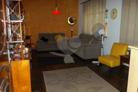 Casa à venda com 3 quartos, sendo 1 suíte, em Jardim Bonfiglioli, São Paulo, SP