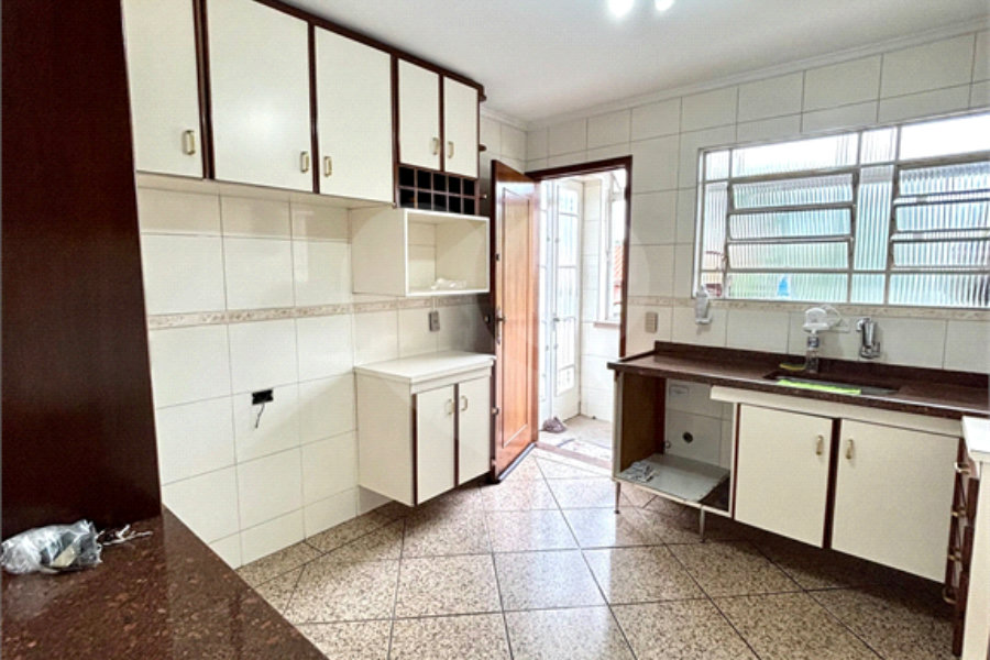 Sobrado à venda com 3 quartos, sendo 1 suíte, em Parada Inglesa, São Paulo, SP