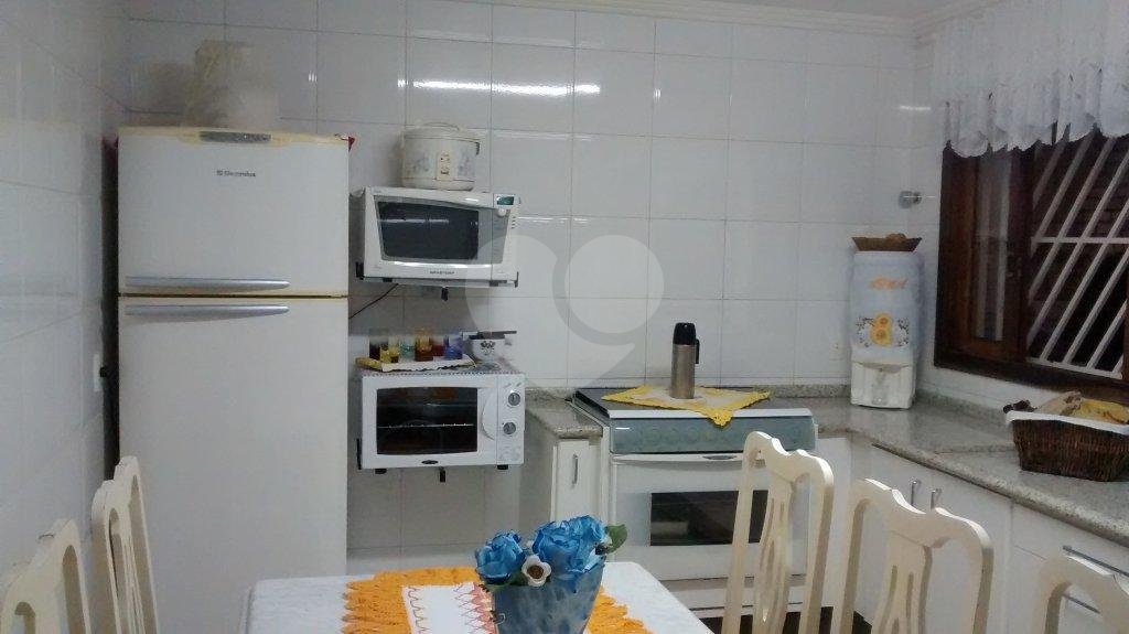 Sobrado à venda com 4 suítes em Parque Renato Maia, Guarulhos, SP